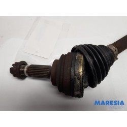 Renault - Clio - Front drive shaft, right
