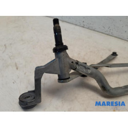 Renault - Clio - Wiper mechanism