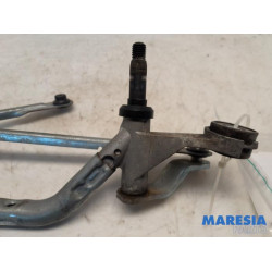 Renault - Clio - Wiper mechanism