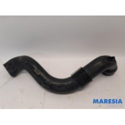 Renault - Clio - Air intake hose