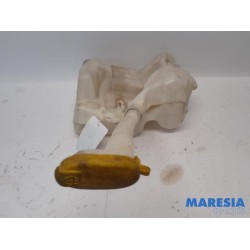 Renault - Espace - Front windscreen washer reservoir