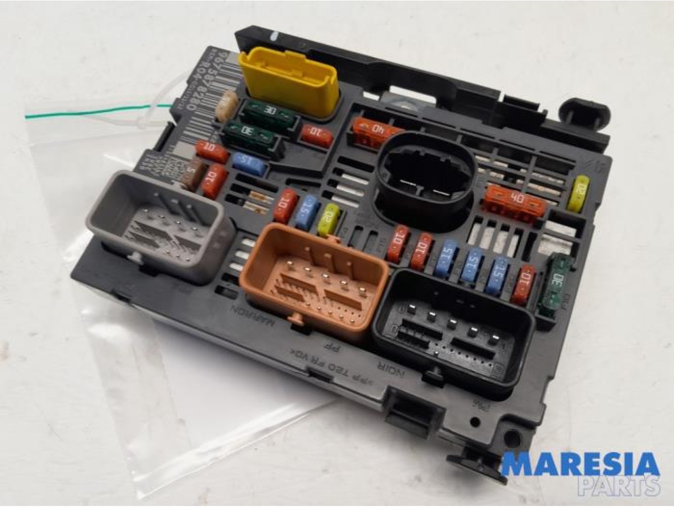 Peugeot - Partner - Fuse box