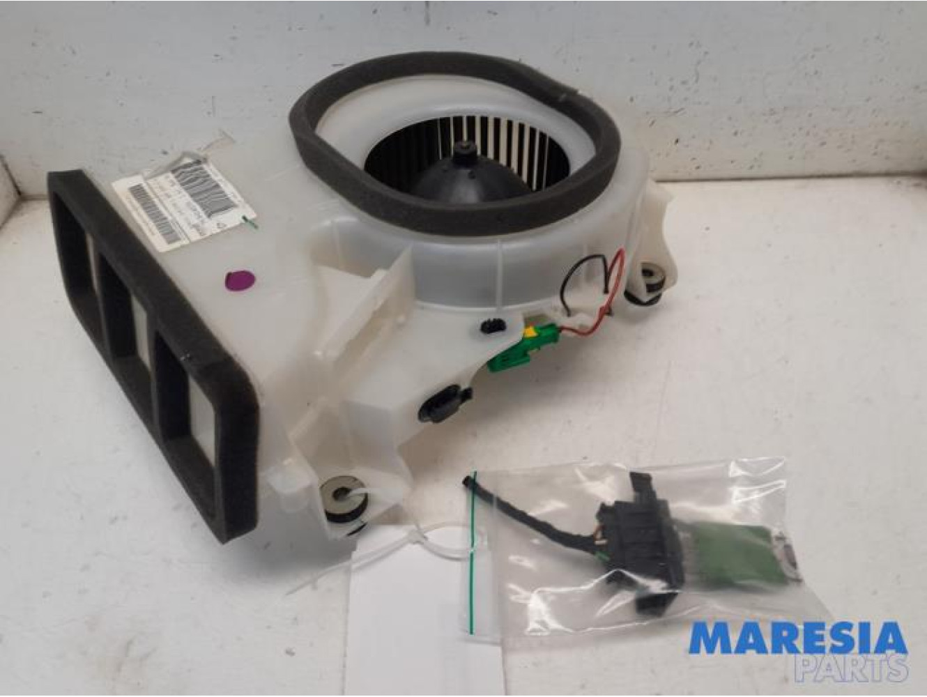 Peugeot - Partner - Heating and ventilation fan motor