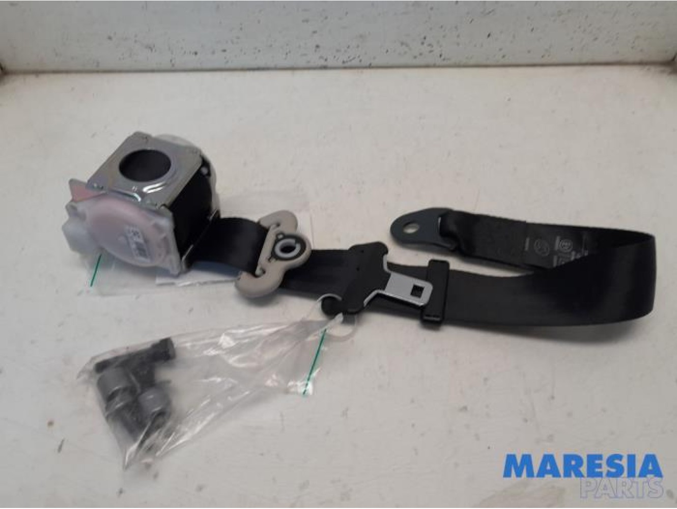 Peugeot - Partner - Sicherheitsgurt links hinten