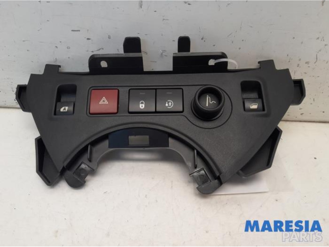 Peugeot - Partner - Panic lighting switch