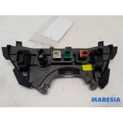 Peugeot - Partner - Panic lighting switch