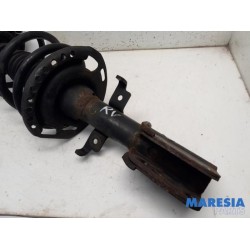 Renault - Espace - Front shock absorber rod, right