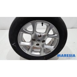 Renault - Twingo - Sportvelgenset + banden