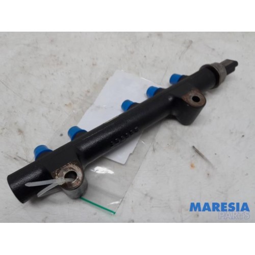 Citroen - C4 Grand Picasso - Fuel injector nozzle