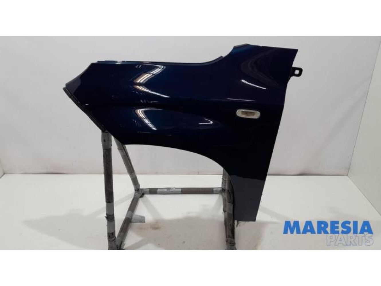 Fiat - Panda - Front wing, left