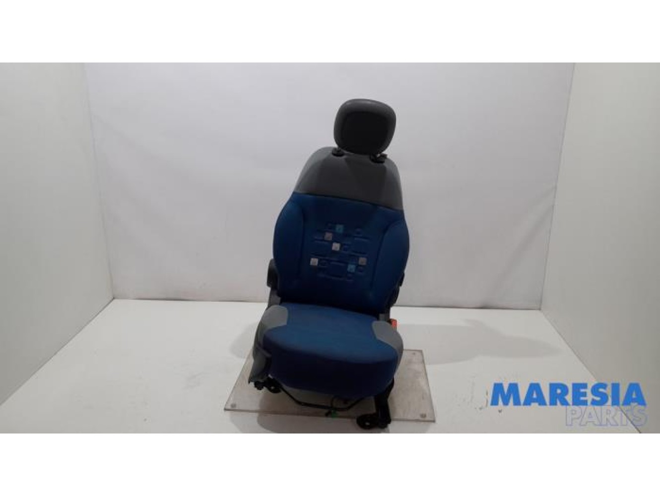 Fiat - Panda - Seat, right
