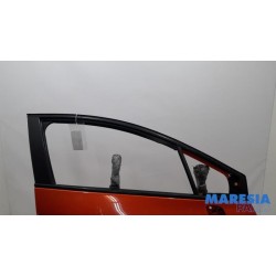 Renault - Clio - Front door 4-door, right