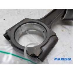 Renault - Scenic - Connecting rod