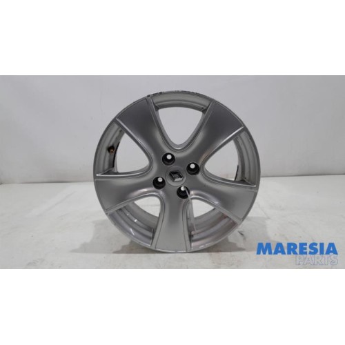 Renault - Clio - Wheel