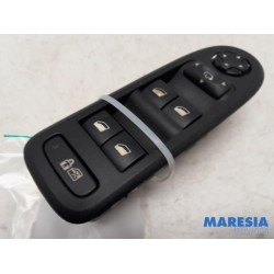 Citroen - C5 - Multi-functional window switch