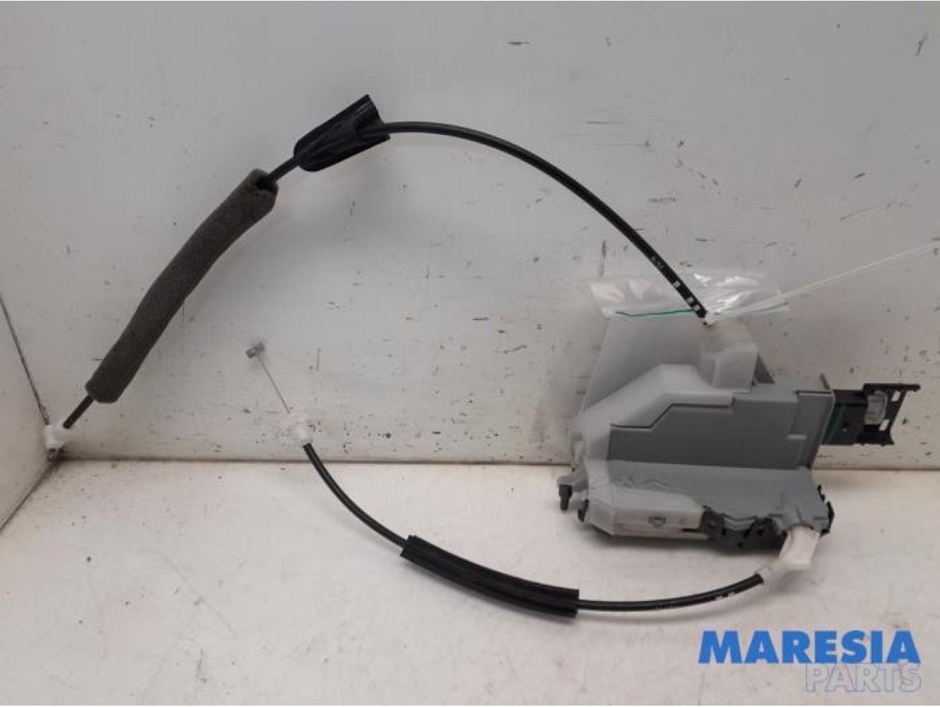 Citroen - C5 - Rear door mechanism 4-door, right