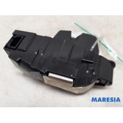 Citroen - C5 - Tailgate lock mechanism