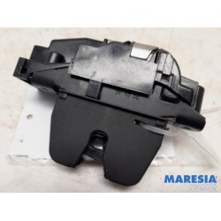 Citroen - C5 - Tailgate lock mechanism