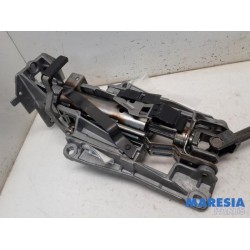 Citroen - C5 - Steering column housing