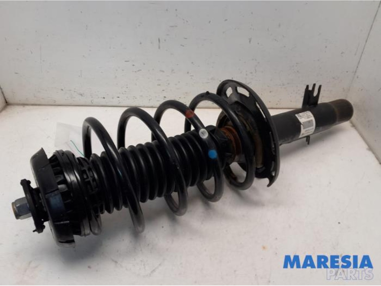 Citroen - C4 Cactus - Front shock absorber rod, left