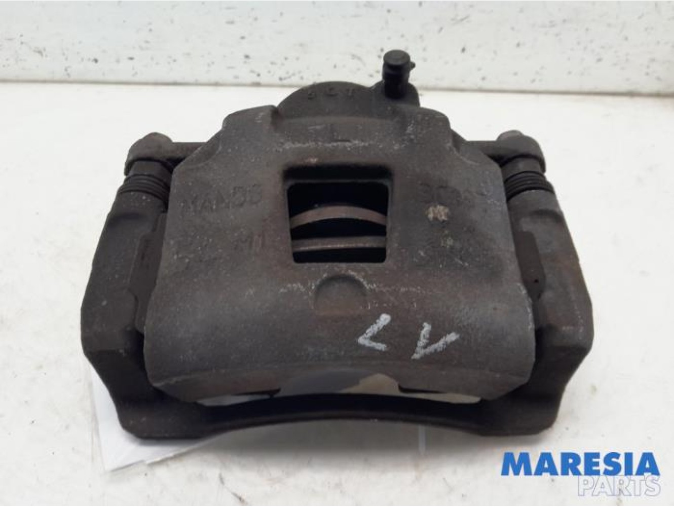 Citroen - C4 Cactus - Front brake calliper, left