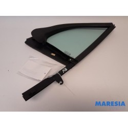 Citroen - DS3 - Quarter light, front right