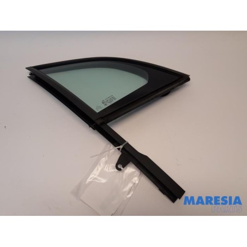 Citroen - DS3 - Quarter light, front right