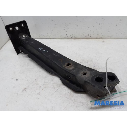 Fiat - Panda - Front part support