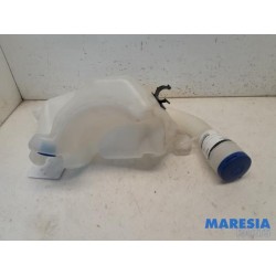 Peugeot - Partner - Front windscreen washer reservoir