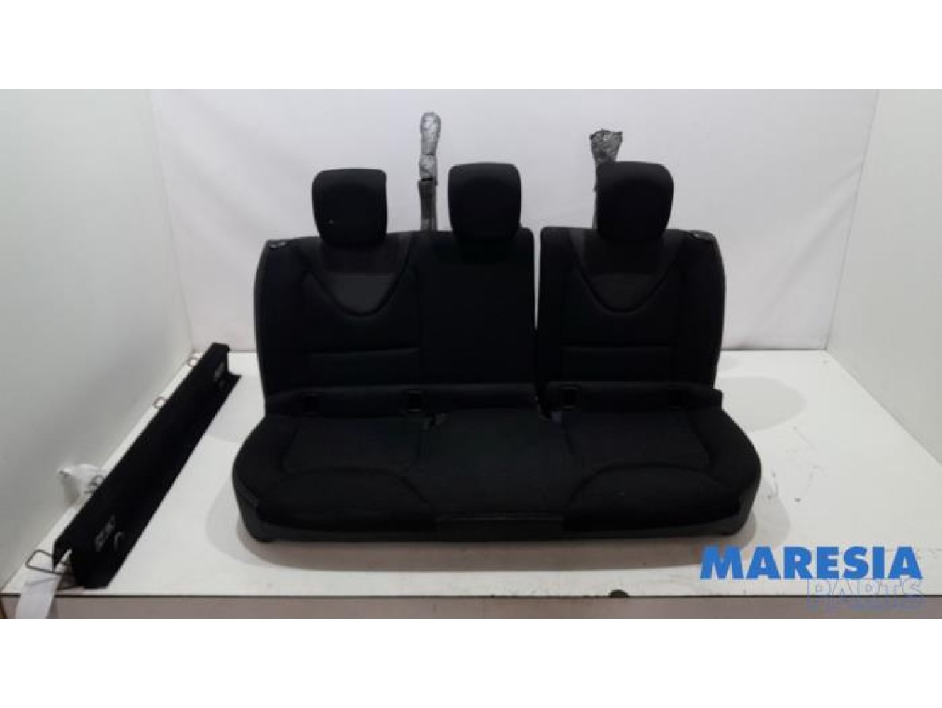 Renault - Clio - Rear bench seat