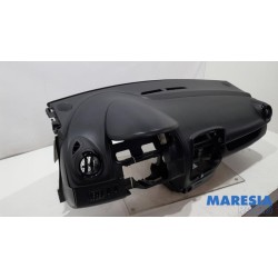 Renault - Clio - Airbag set + dashboard