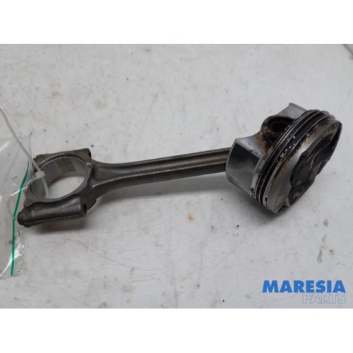 Citroen - C3 - Connecting rod