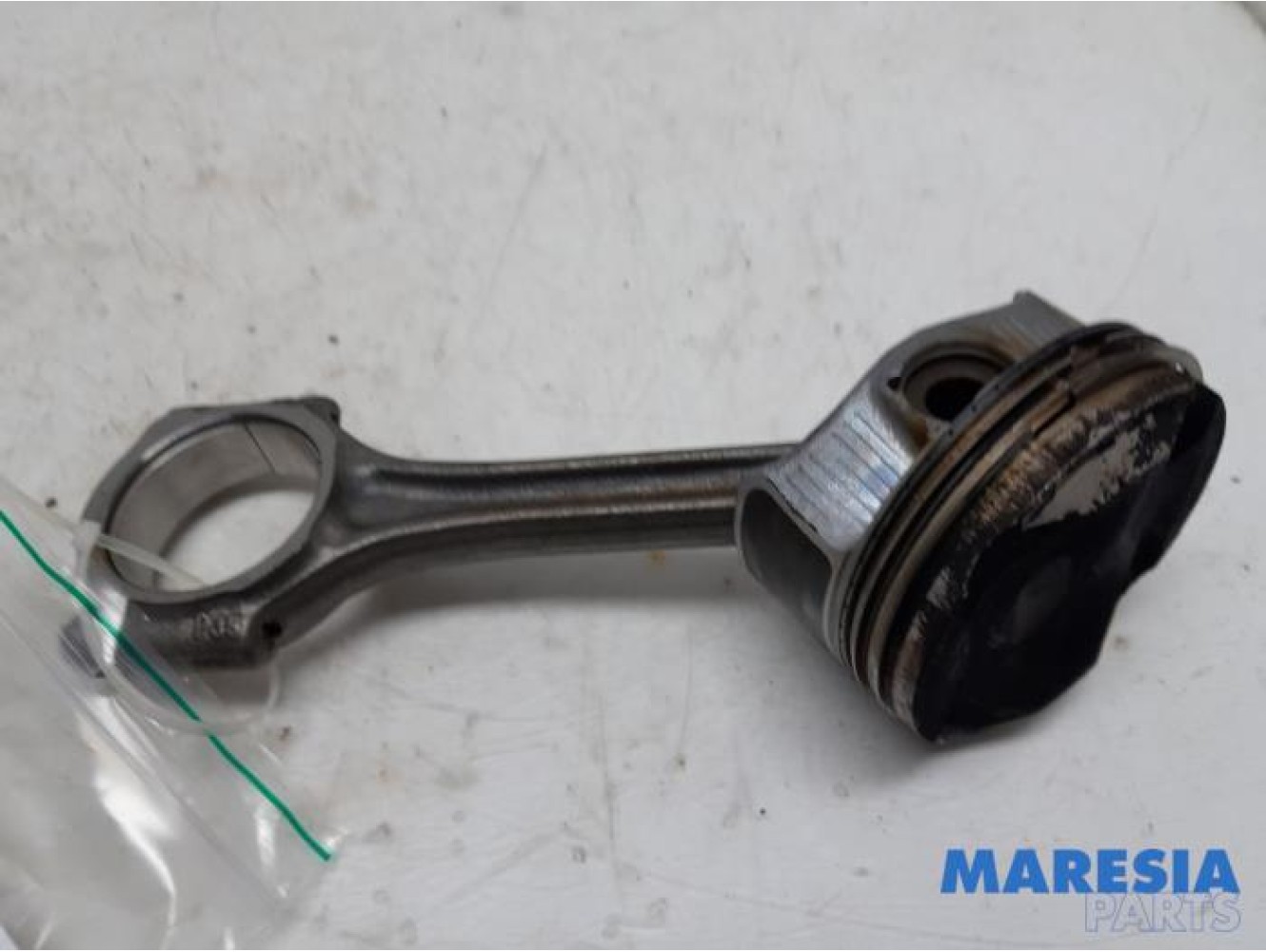 Citroen - DS3 - Connecting rod