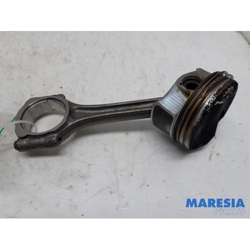 Citroen - DS3 - Connecting rod