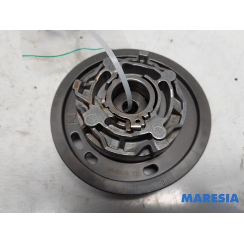 Citroen - DS3 - Camshaft sprocket