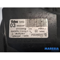 Peugeot - 107 - Koplamp rechts