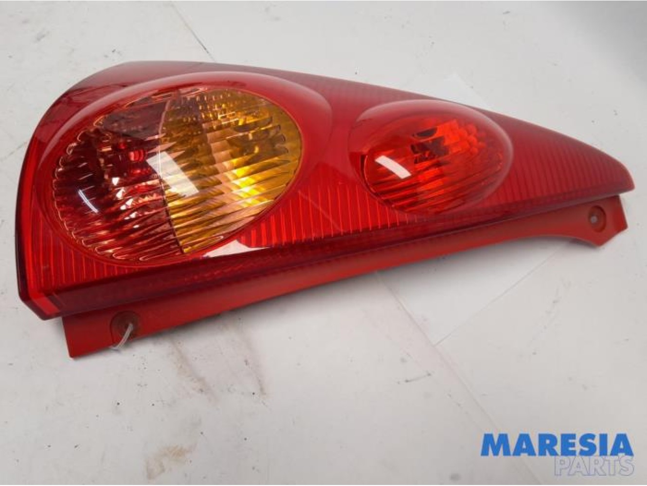 Peugeot - 107 - Achterlicht links