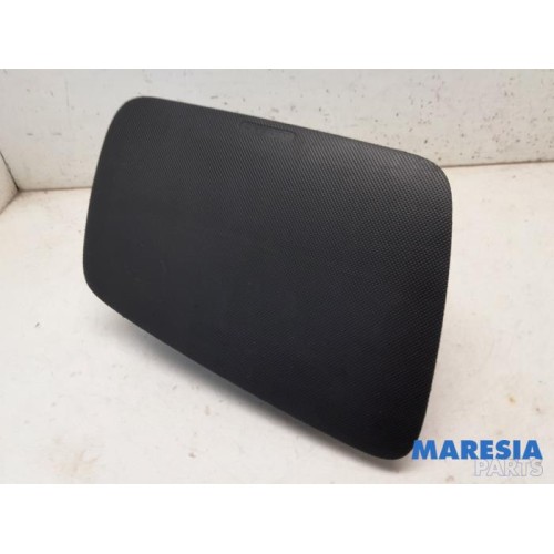 Peugeot - 107 - Right airbag (dashboard)