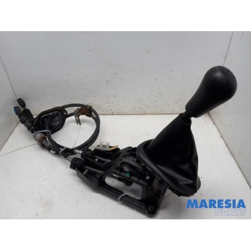Peugeot - 107 - Gear stick