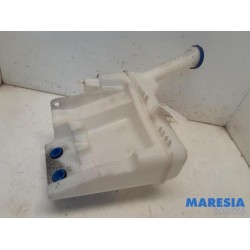 Peugeot - 107 - Front windscreen washer reservoir