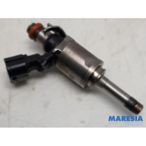 Renault - Clio - Injector (petrol injection)