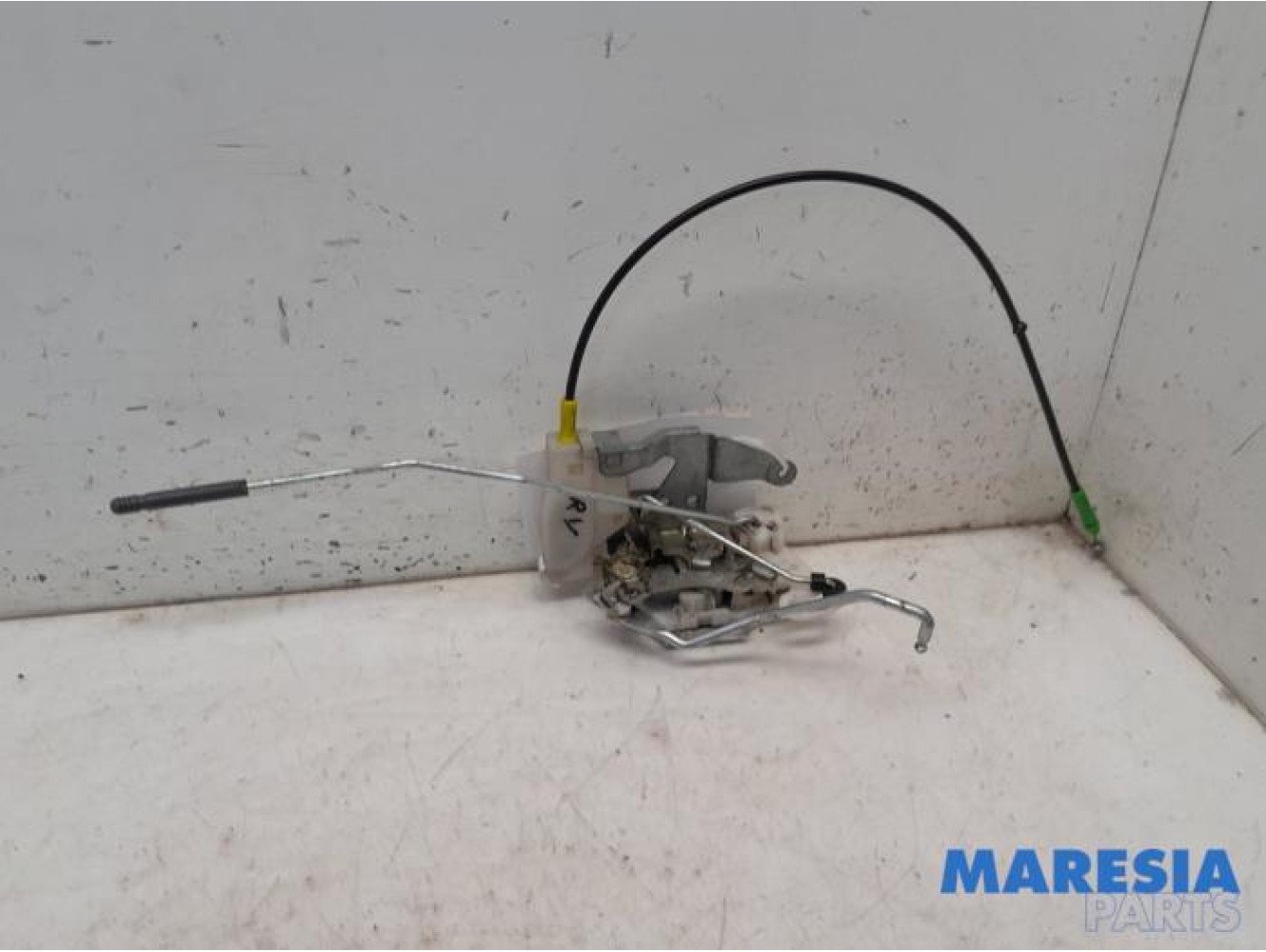 Peugeot - 107 - Front door lock mechanism 4-door, right