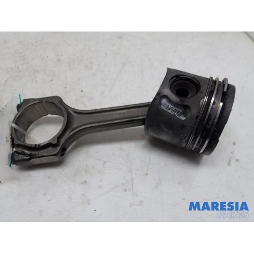 Fiat - Doblo - Connecting rod