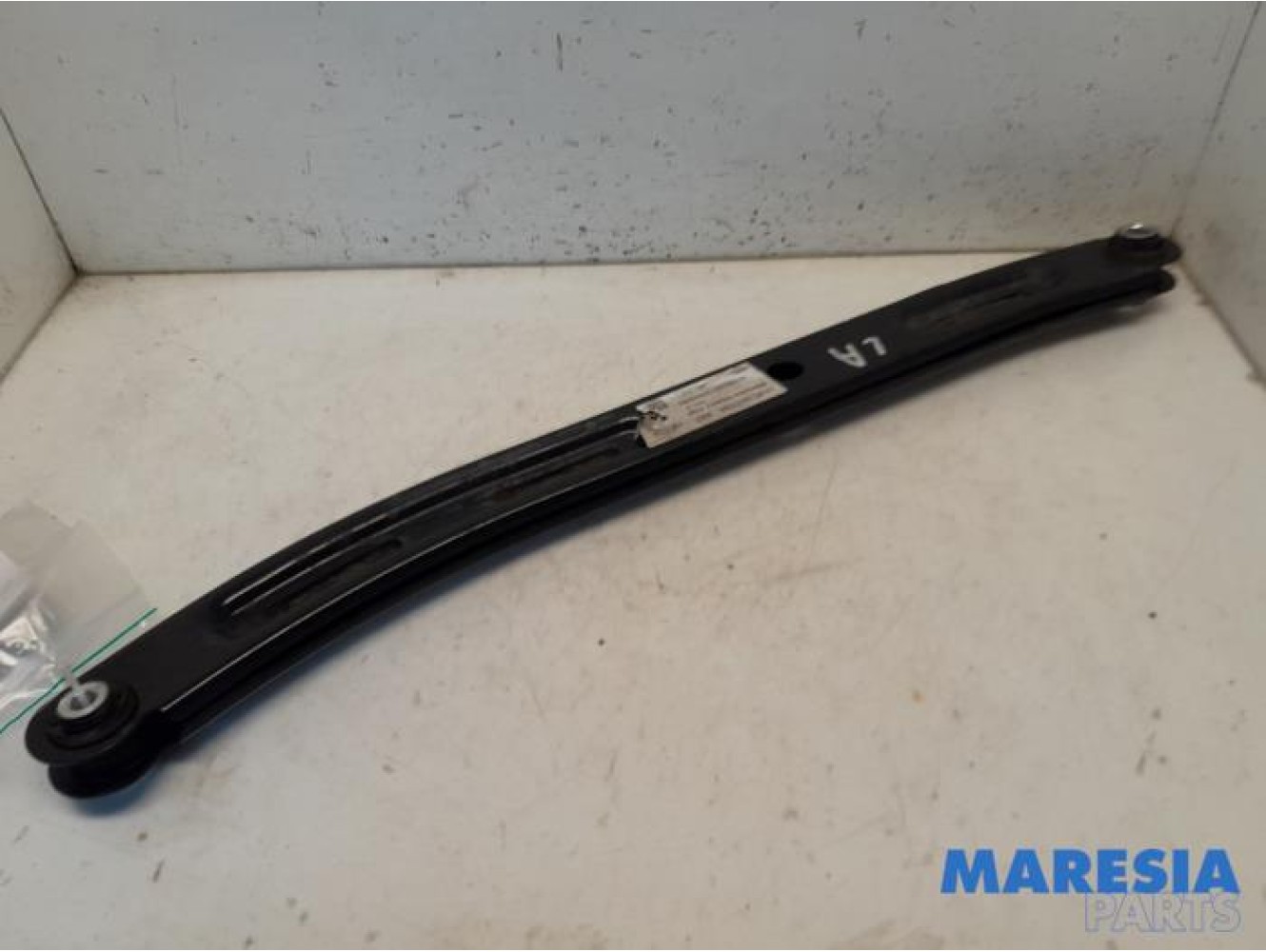 Renault - Twingo - Reaktionsstange links hinten