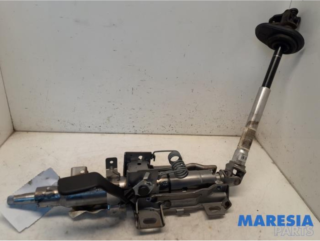 Renault - Twingo - Steering column housing