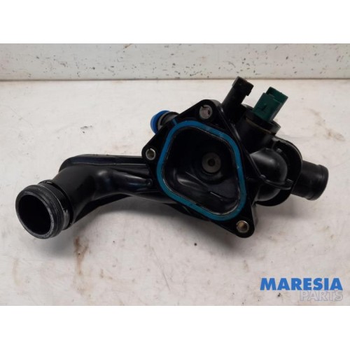 Peugeot - 3008 - Thermostat housing