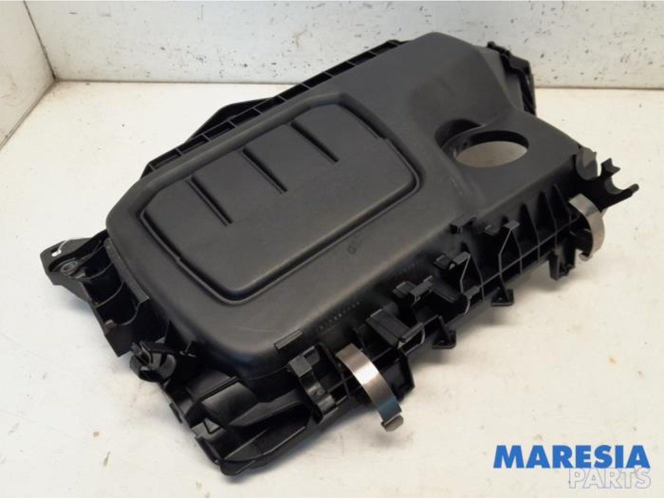 Opel - Vivaro - Engine cover