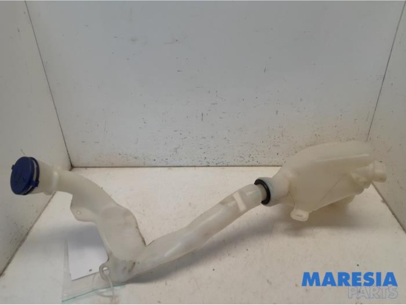 Citroen - DS3 - Ruitensproeiertank voor