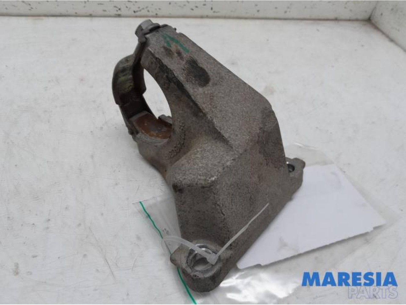 Renault - Trafic - Support (miscellaneous)