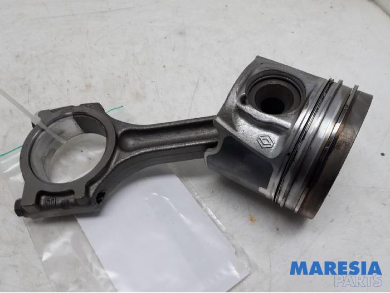 Renault - Trafic - Connecting rod